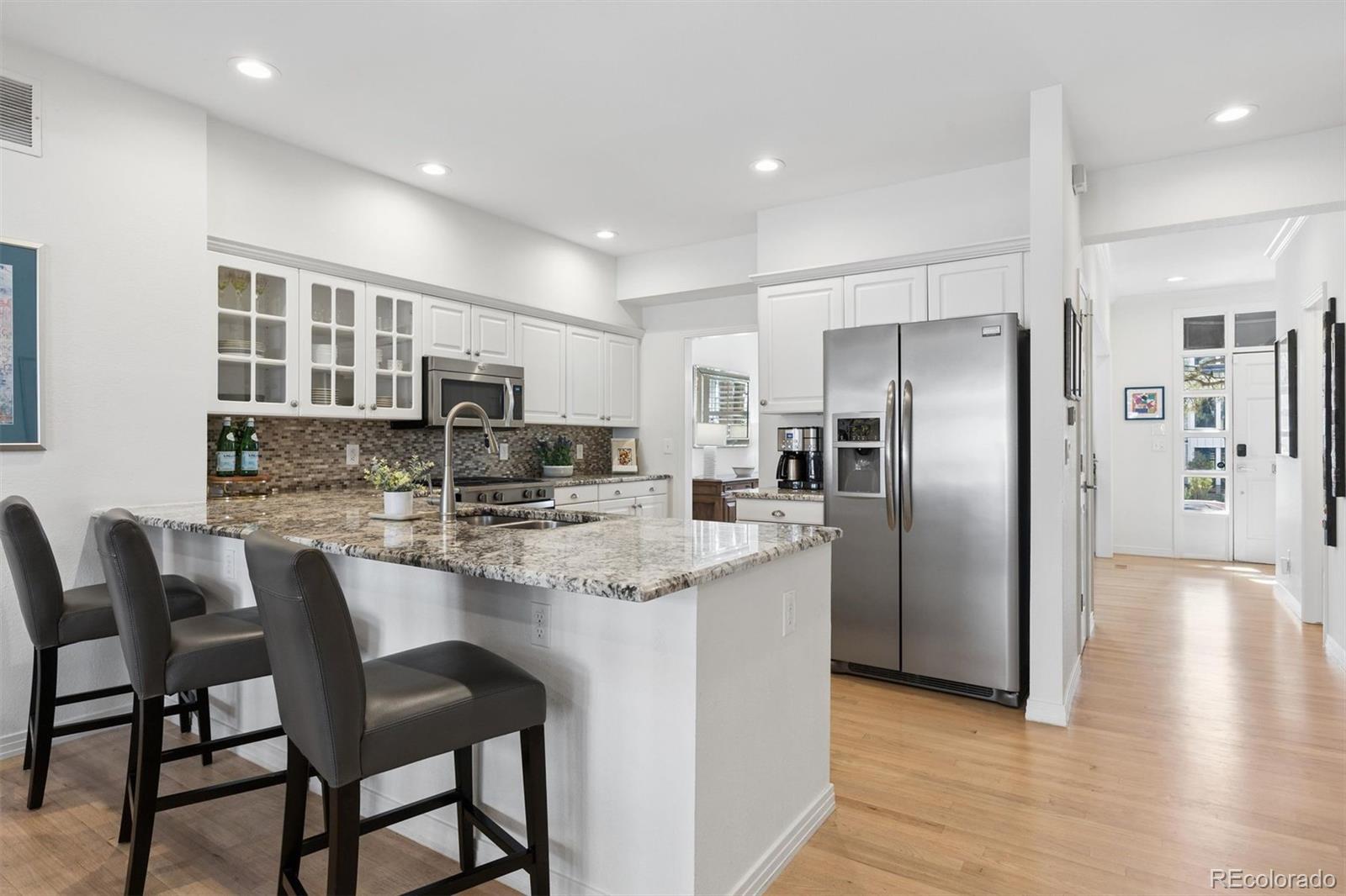 MLS Image #10 for 122  jackson street,denver, Colorado