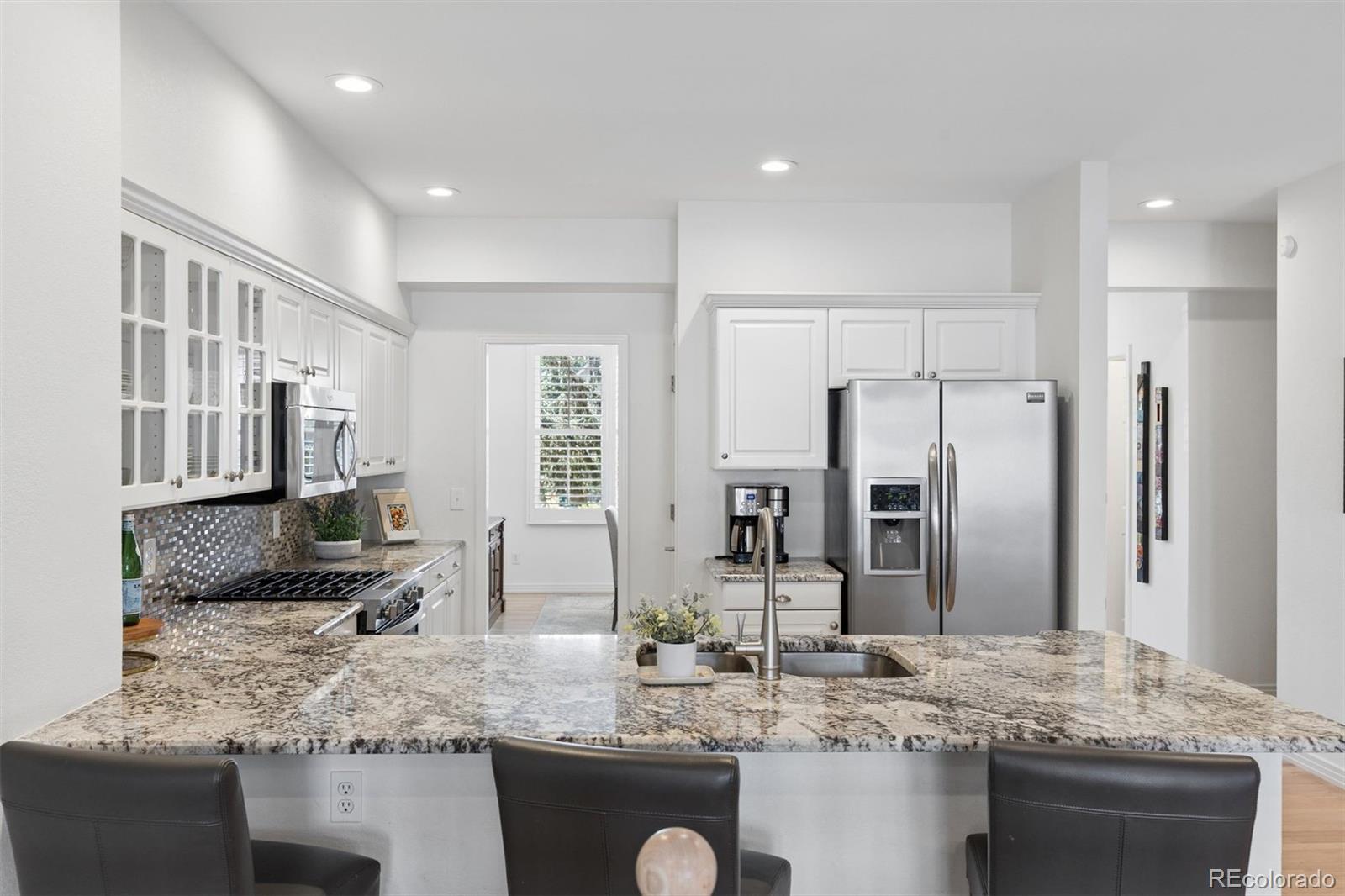 MLS Image #11 for 122  jackson street,denver, Colorado