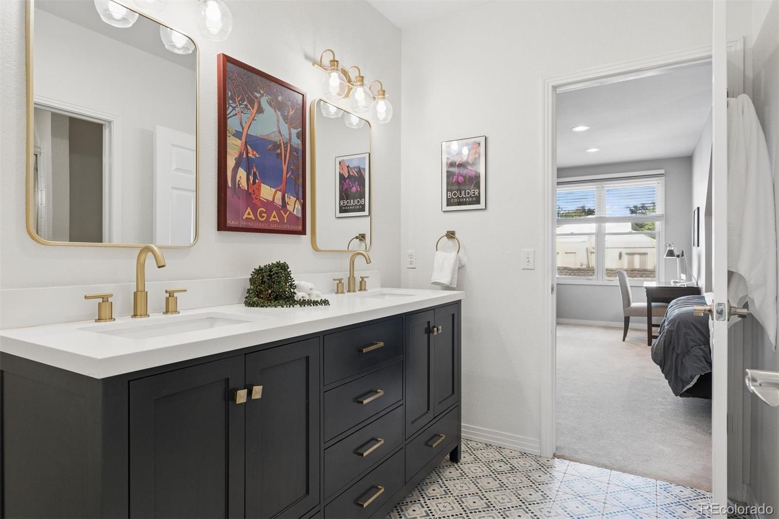 MLS Image #28 for 122  jackson street,denver, Colorado
