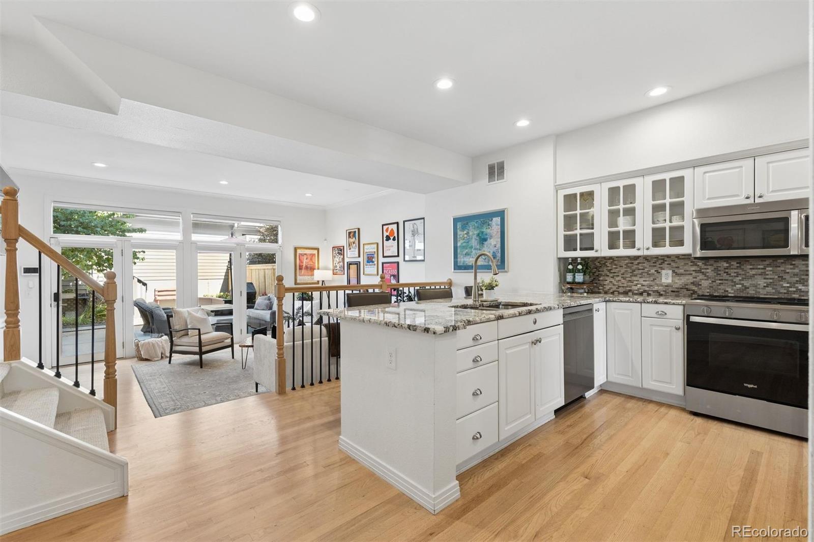 MLS Image #9 for 122  jackson street,denver, Colorado