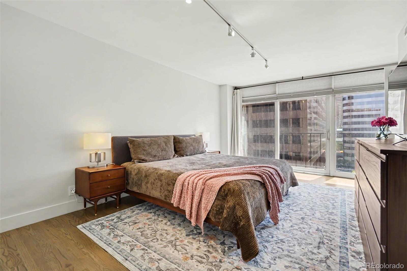 MLS Image #13 for 1777  larimer street,denver, Colorado