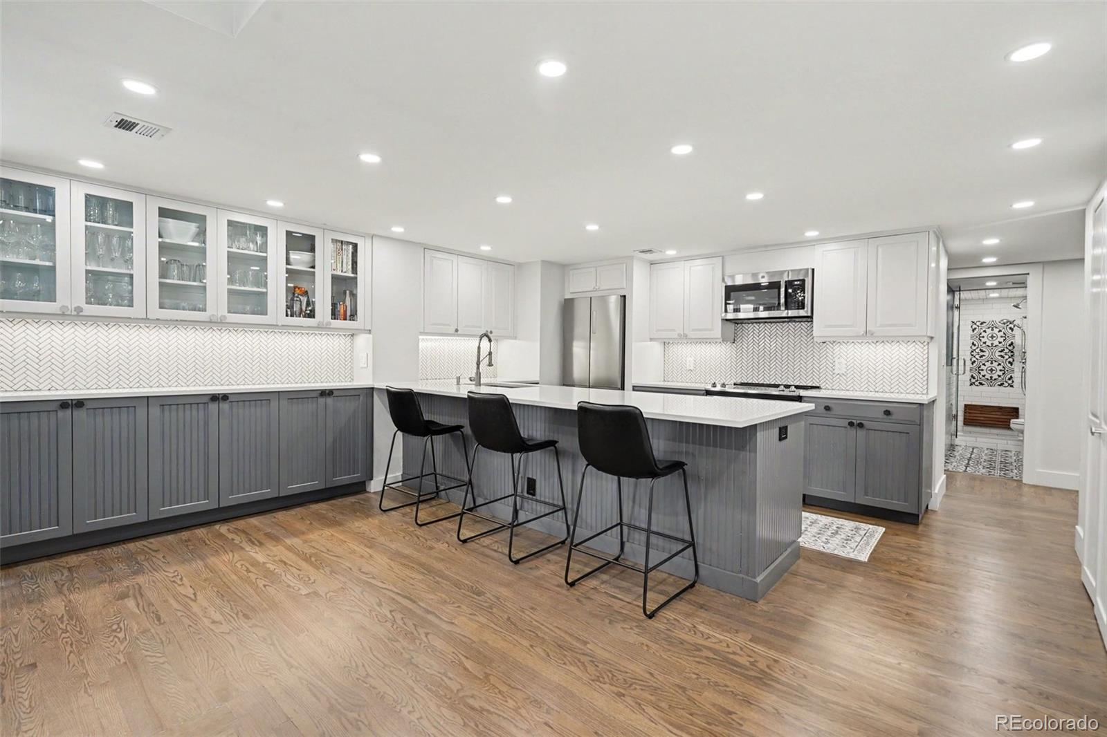 MLS Image #7 for 1777  larimer street,denver, Colorado