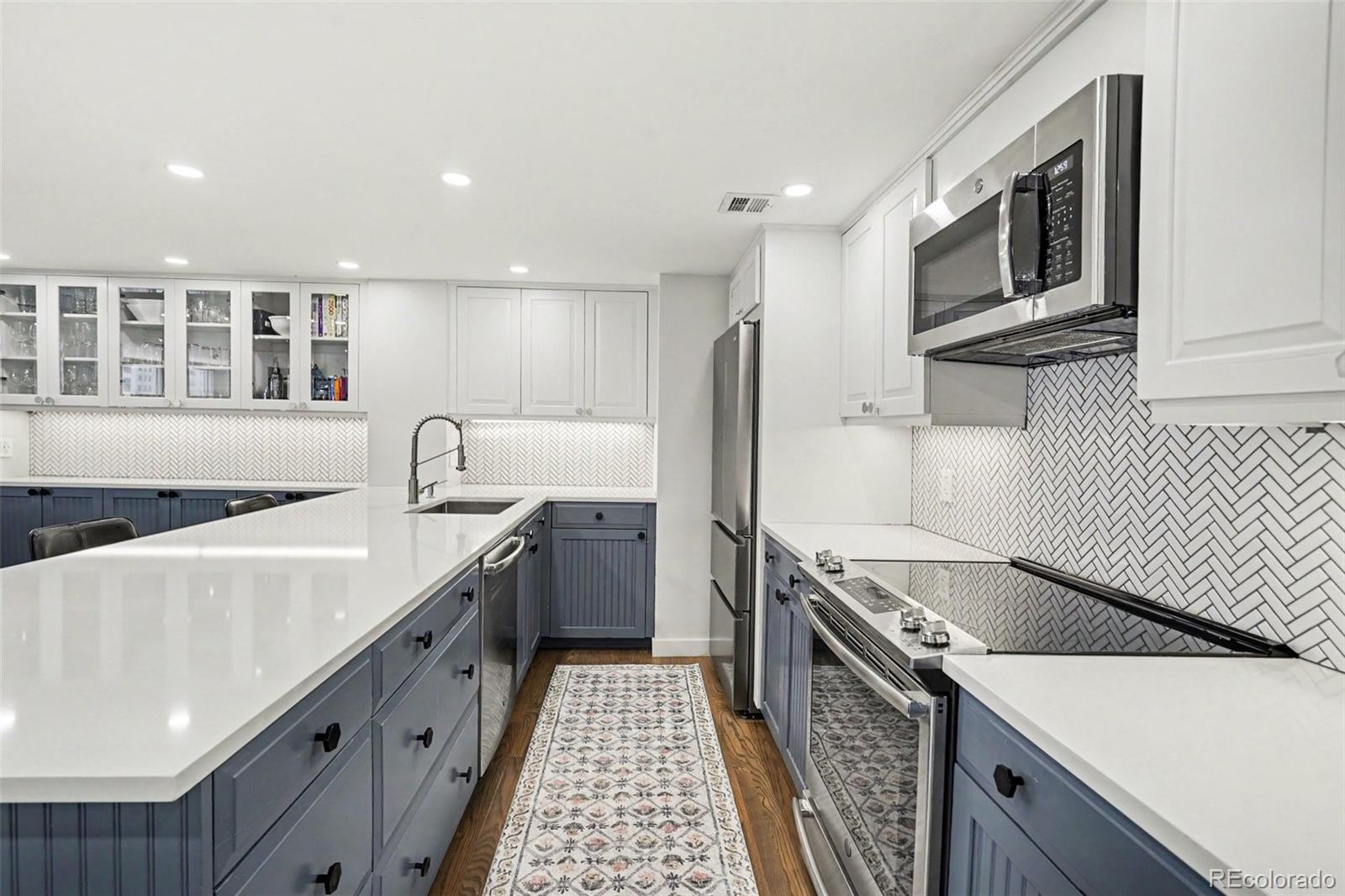 MLS Image #8 for 1777  larimer street,denver, Colorado