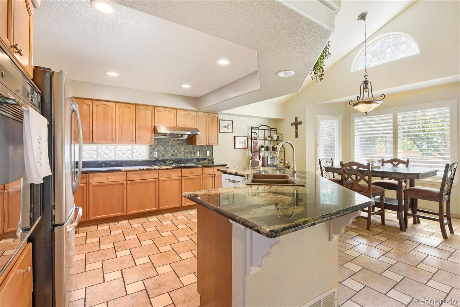 MLS Image #10 for 10083  oak leaf way,littleton, Colorado