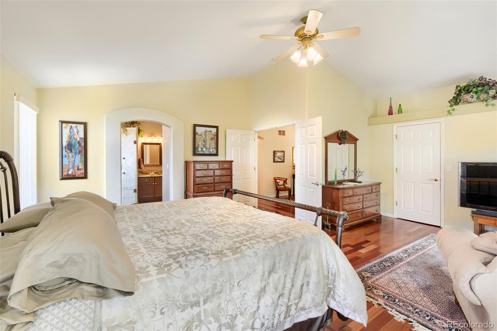 MLS Image #16 for 10083  oak leaf way,littleton, Colorado