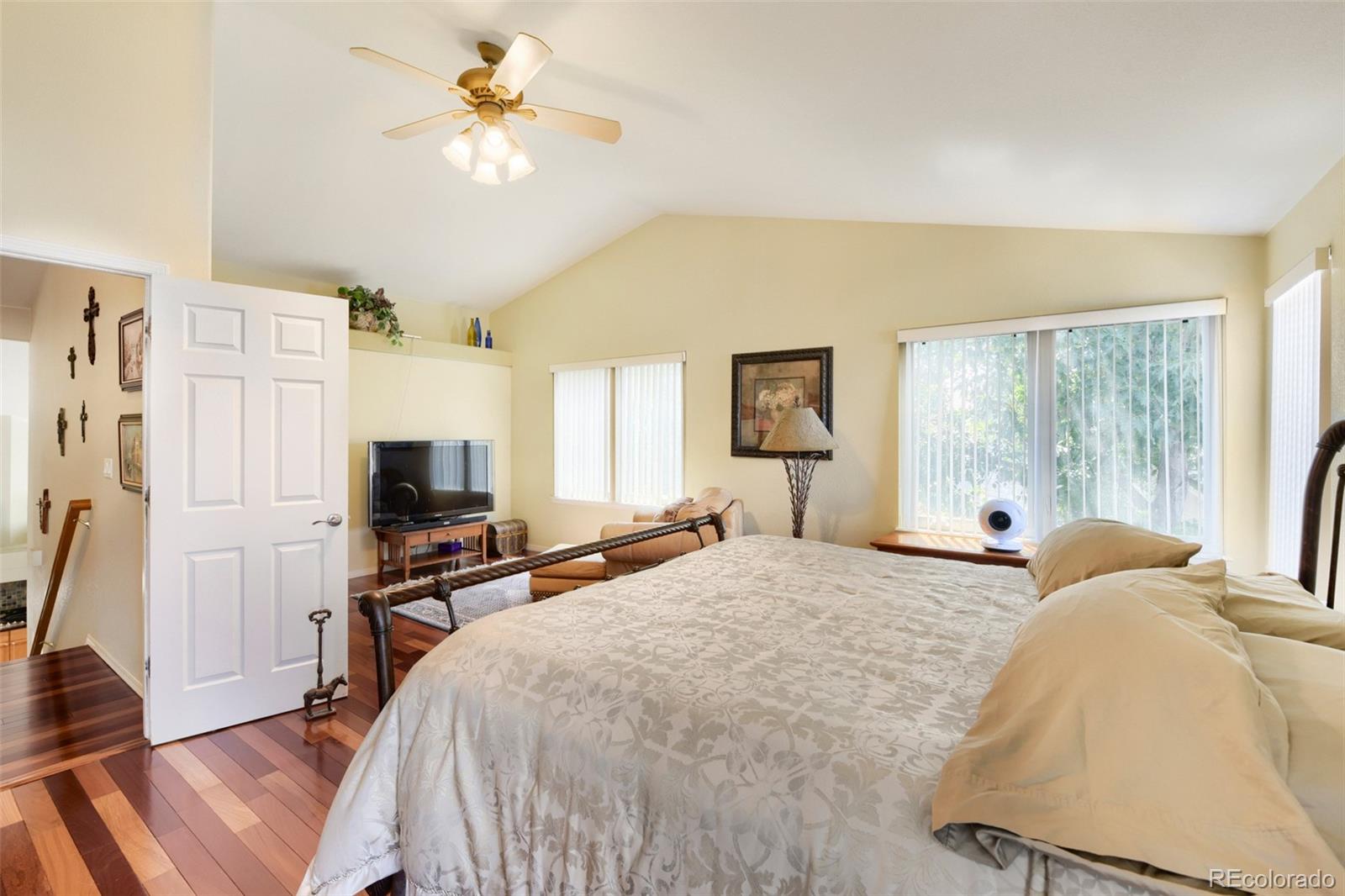 MLS Image #17 for 10083  oak leaf way,littleton, Colorado