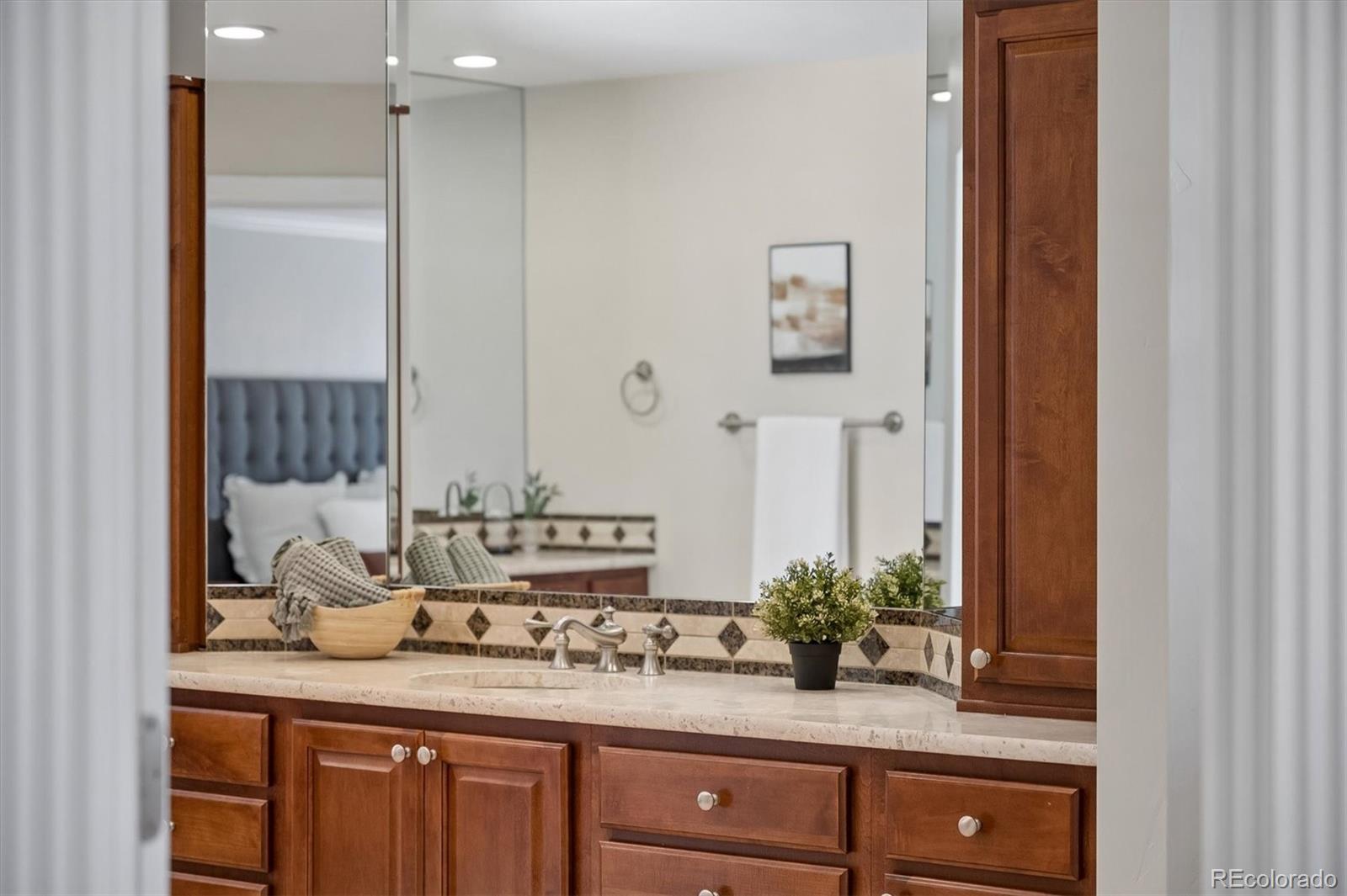 MLS Image #24 for 2475 s garfield street,denver, Colorado