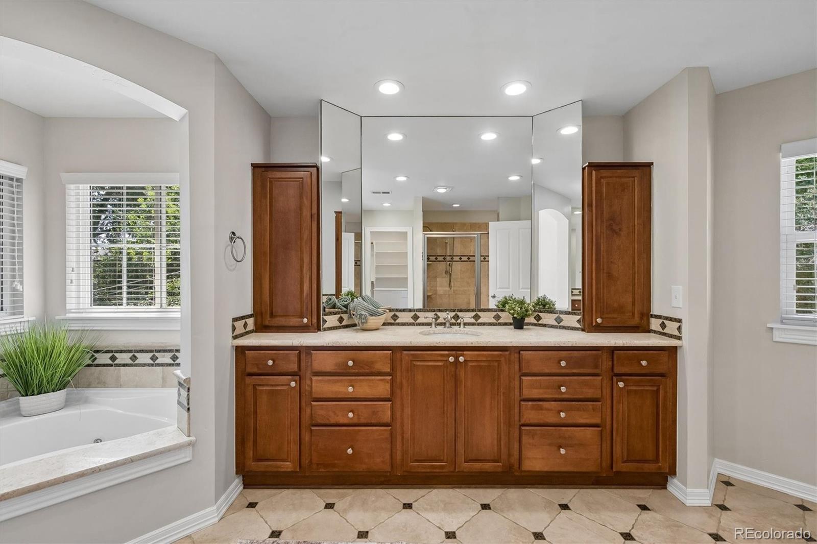 MLS Image #25 for 2475 s garfield street,denver, Colorado