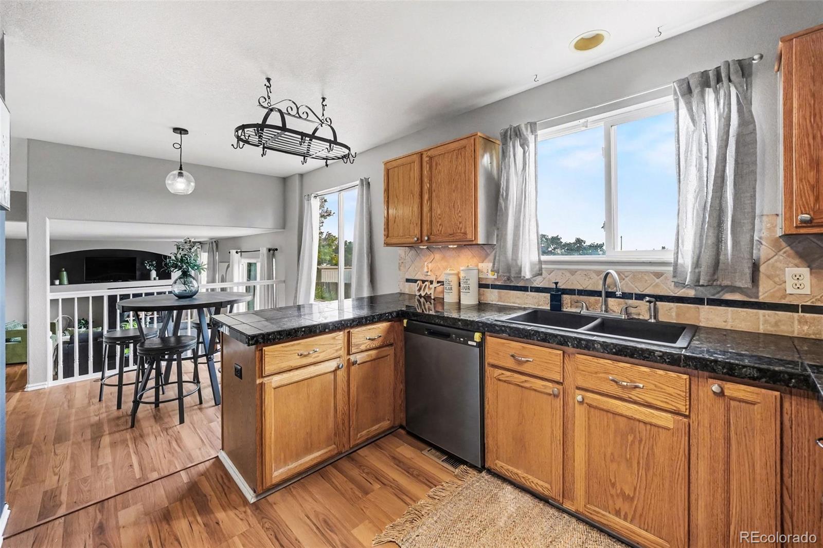MLS Image #8 for 2552 e 116th avenue,denver, Colorado