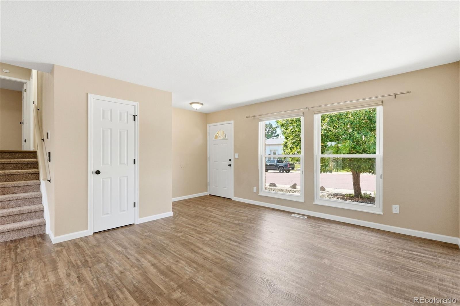 MLS Image #4 for 5019  picket drive,colorado springs, Colorado
