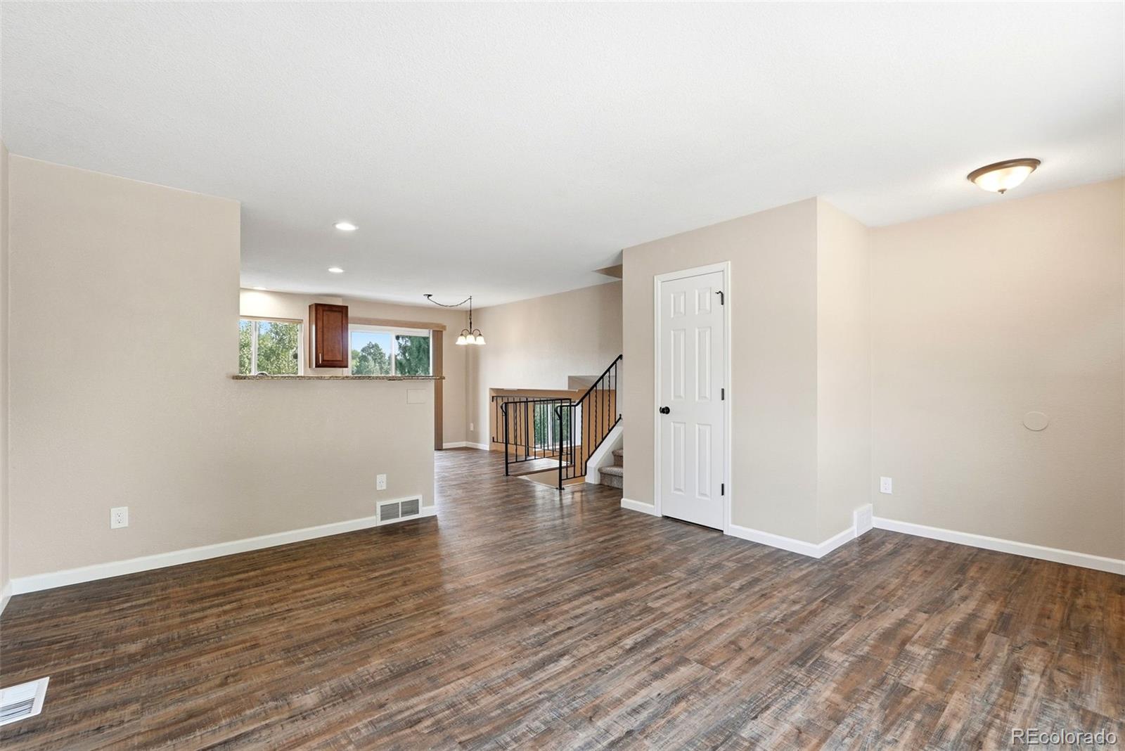 MLS Image #7 for 5019  picket drive,colorado springs, Colorado