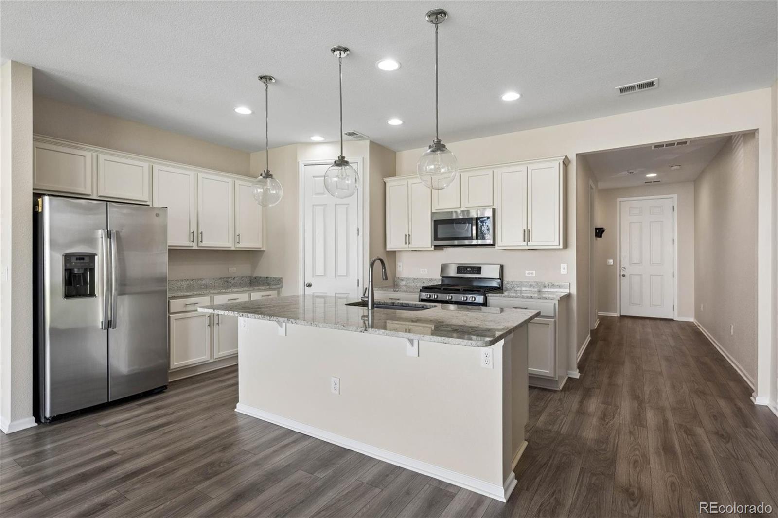 MLS Image #10 for 10595  akron street,henderson, Colorado