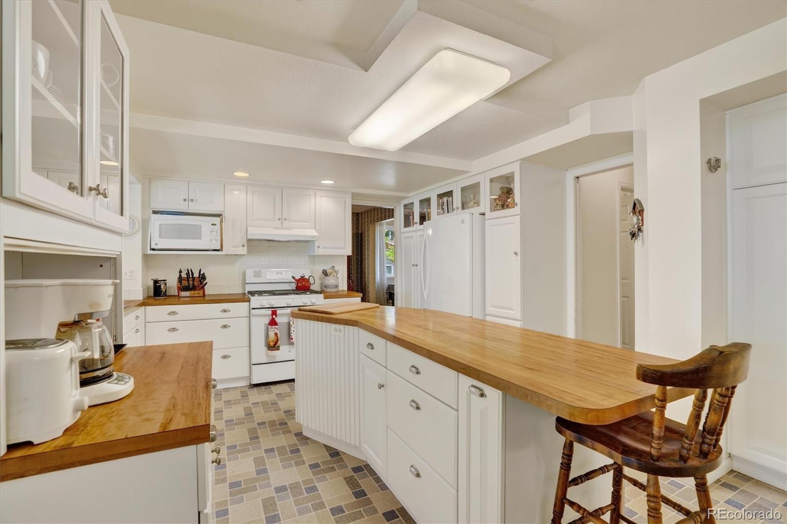 MLS Image #11 for 6771  urban court,arvada, Colorado