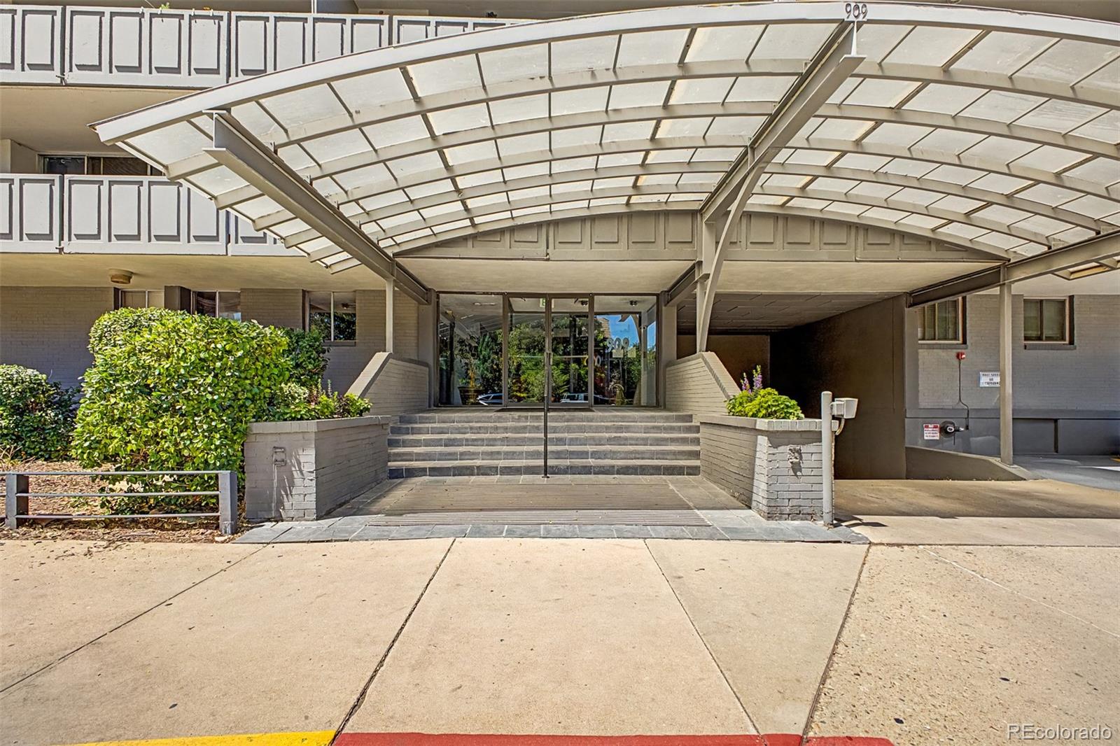 MLS Image #1 for 909 n logan street,denver, Colorado