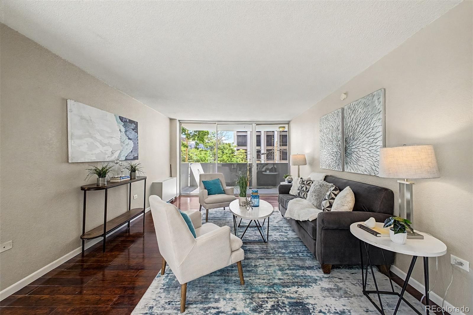 MLS Image #2 for 909 n logan street,denver, Colorado