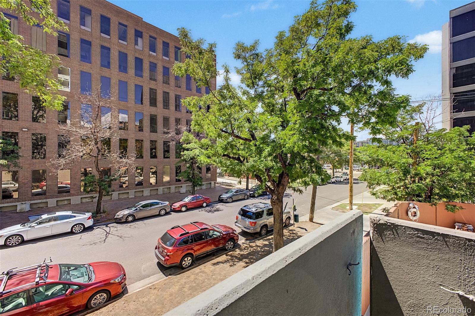 MLS Image #22 for 909 n logan street,denver, Colorado