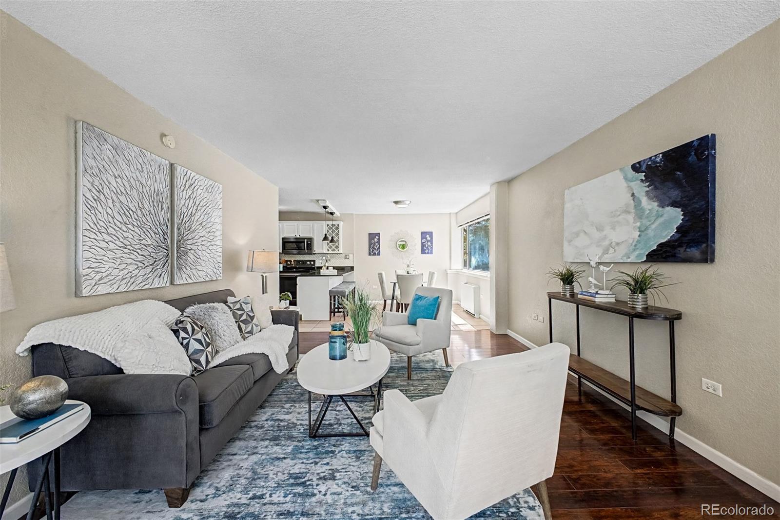 MLS Image #5 for 909 n logan street,denver, Colorado