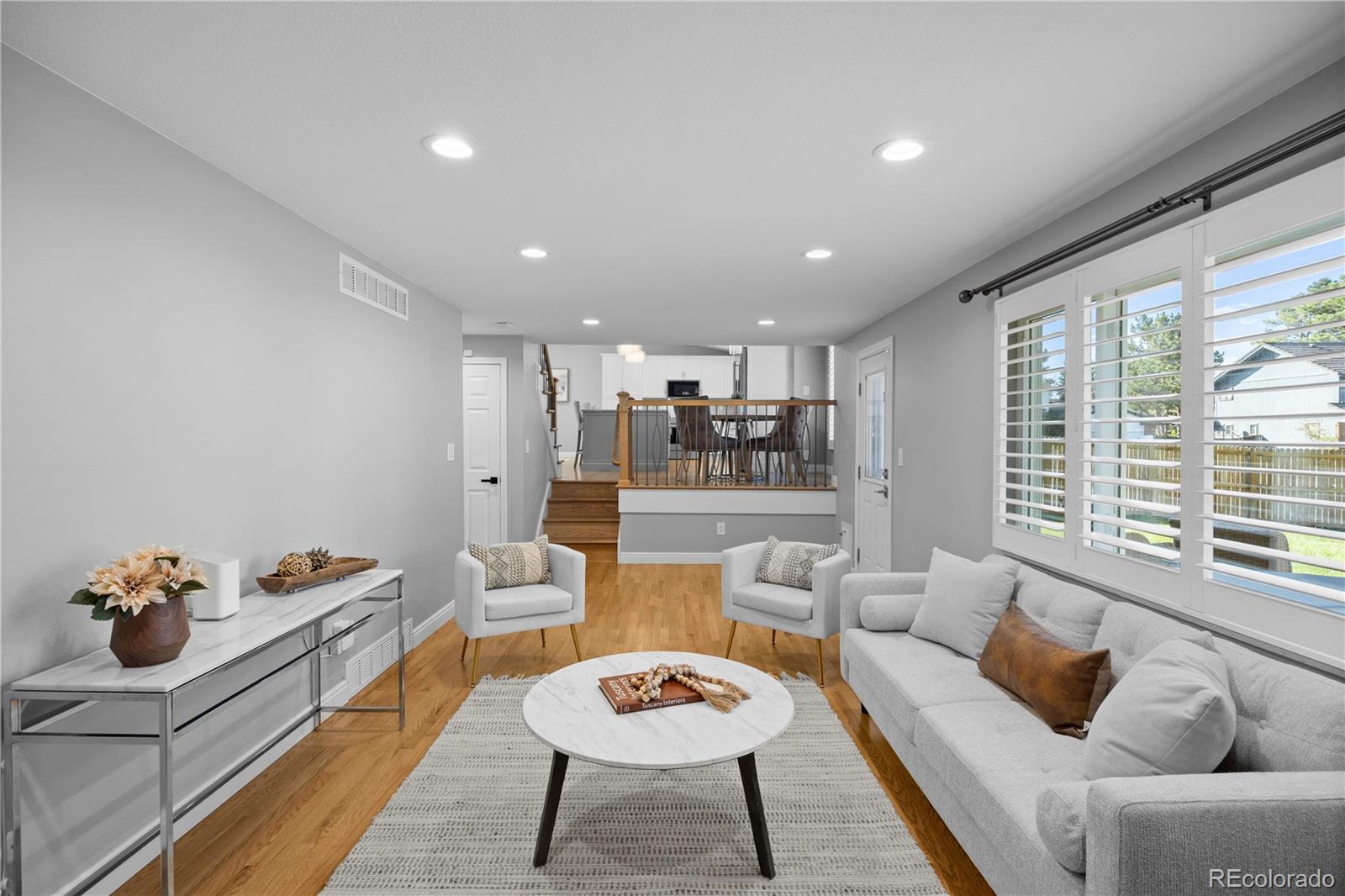 MLS Image #11 for 11025 e berry avenue,englewood, Colorado