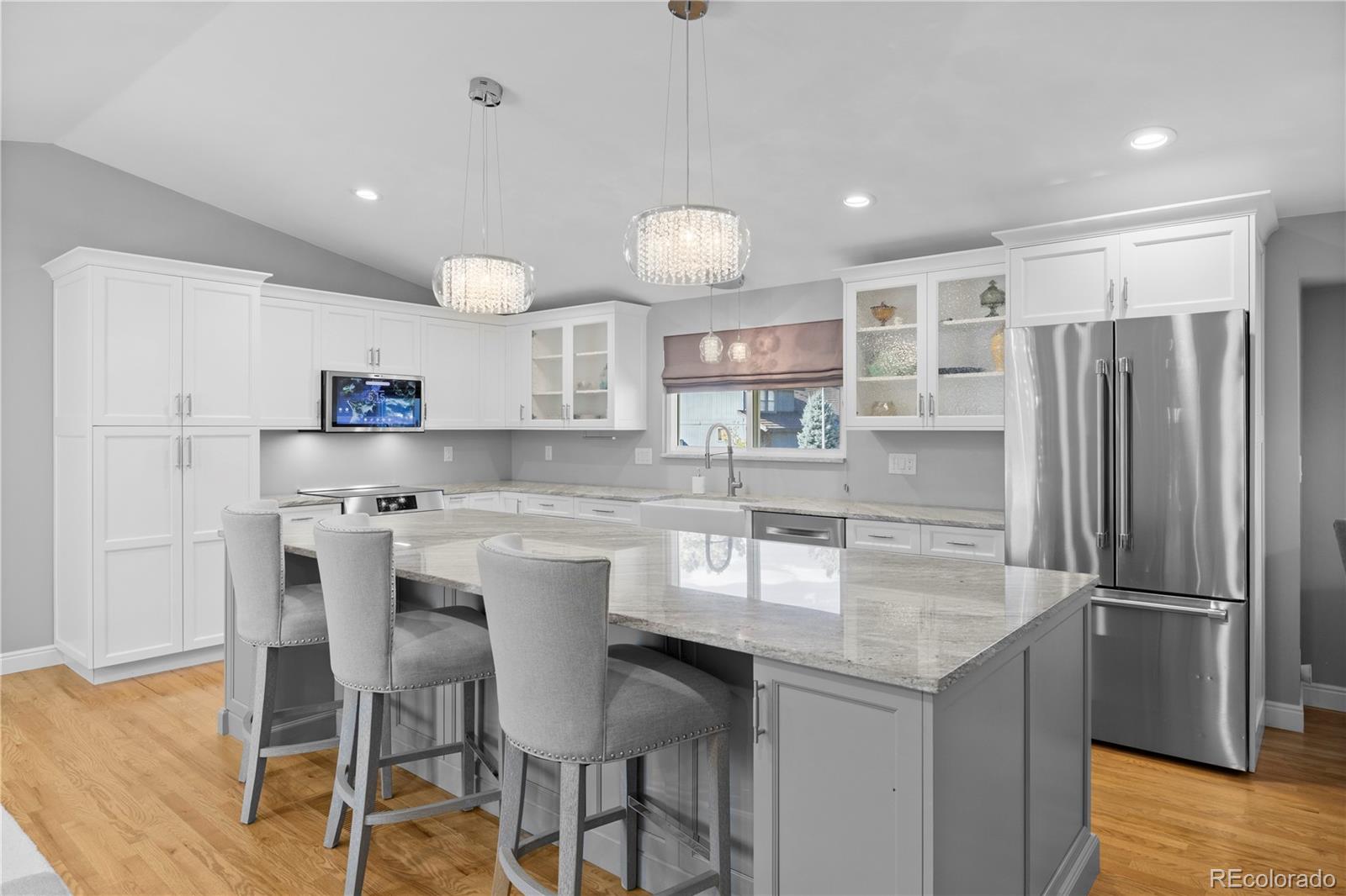 MLS Image #5 for 11025 e berry avenue,englewood, Colorado