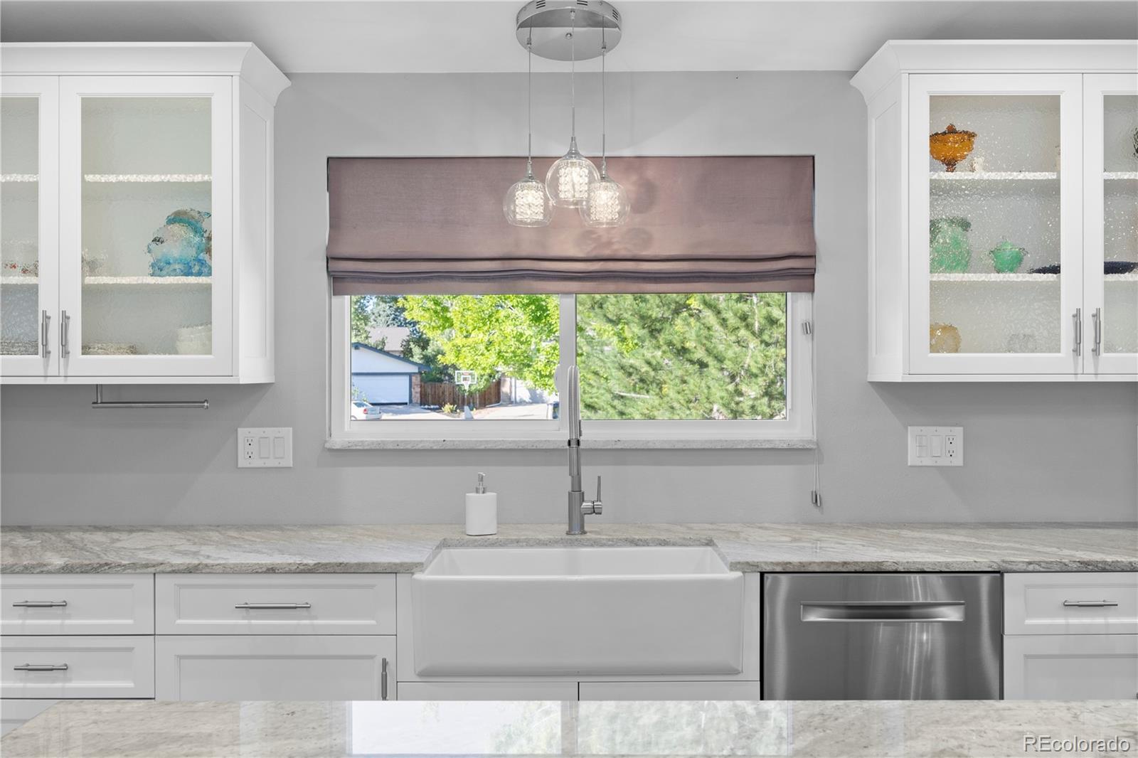 MLS Image #7 for 11025 e berry avenue,englewood, Colorado