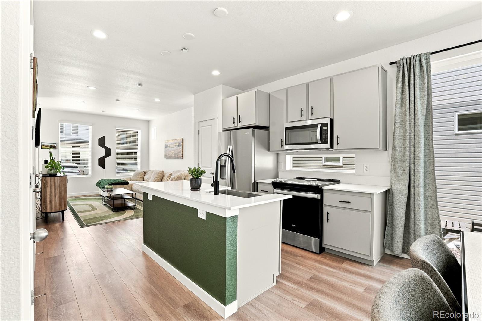 MLS Image #13 for 5026 n walden way,denver, Colorado