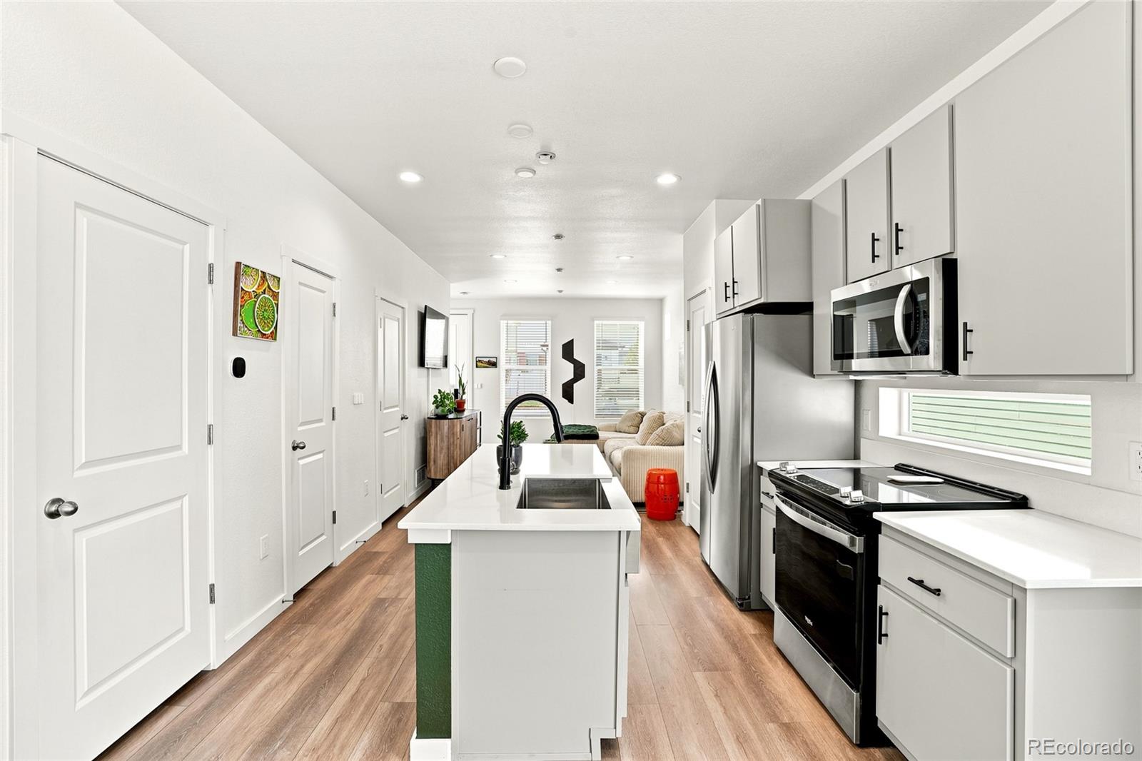 MLS Image #14 for 5026 n walden way,denver, Colorado