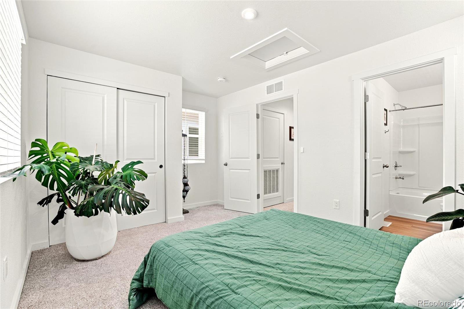 MLS Image #17 for 5026 n walden way,denver, Colorado
