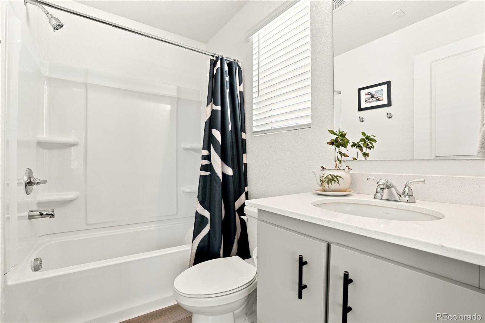 MLS Image #20 for 5026 n walden way,denver, Colorado