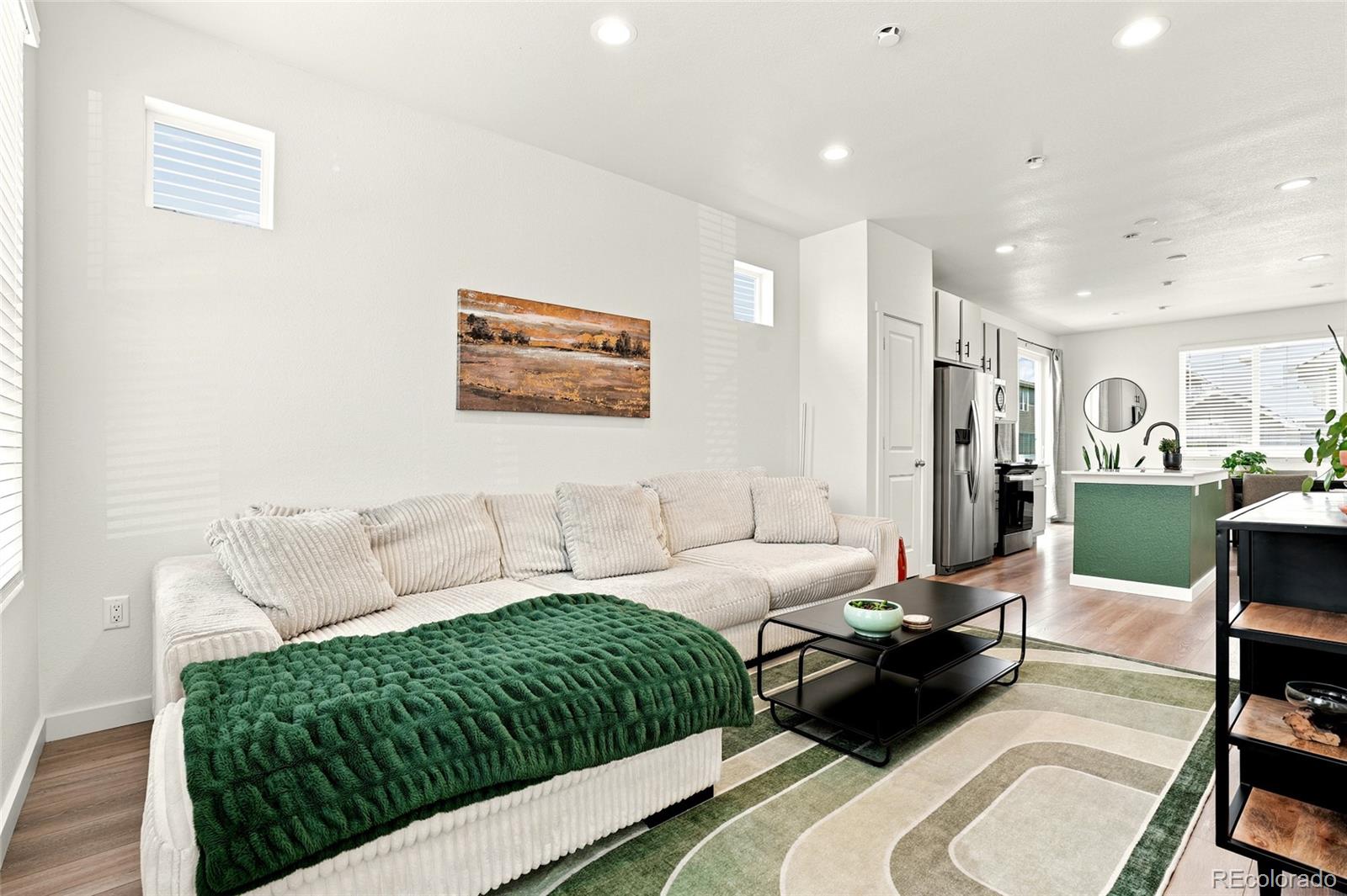 MLS Image #4 for 5026 n walden way,denver, Colorado