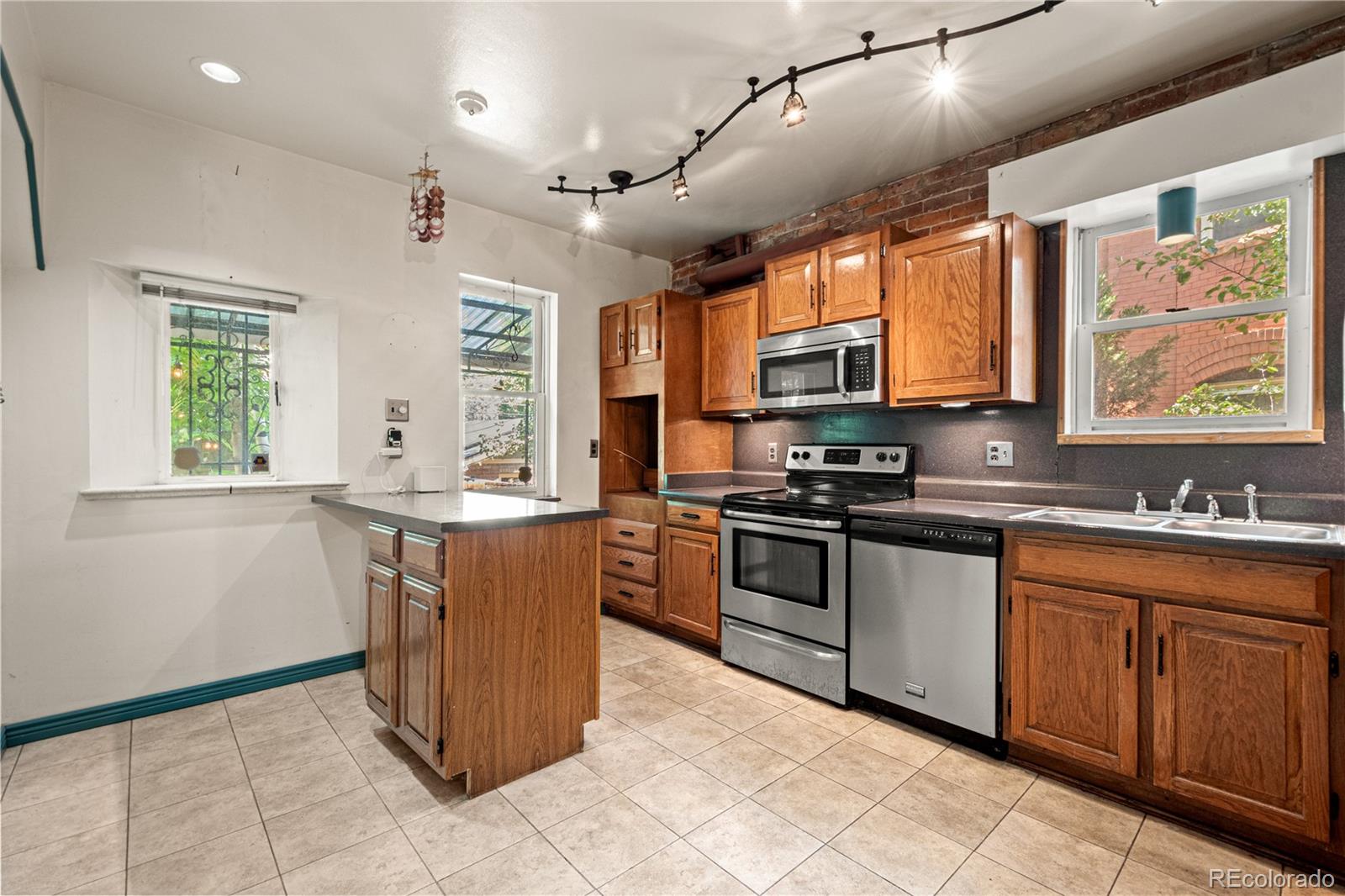 MLS Image #14 for 1325  josephine street,denver, Colorado
