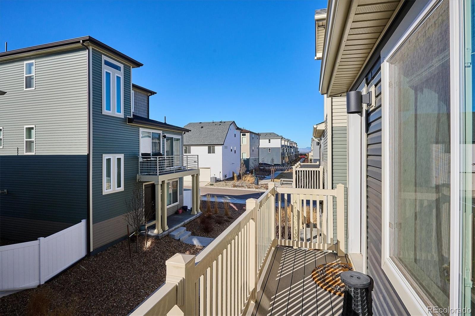 MLS Image #18 for 18222 e 51st place,denver, Colorado