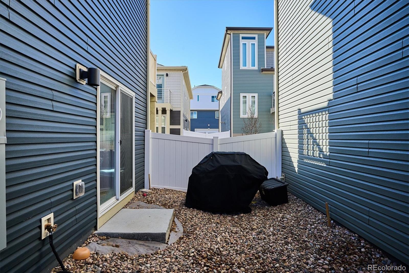 MLS Image #19 for 18222 e 51st place,denver, Colorado