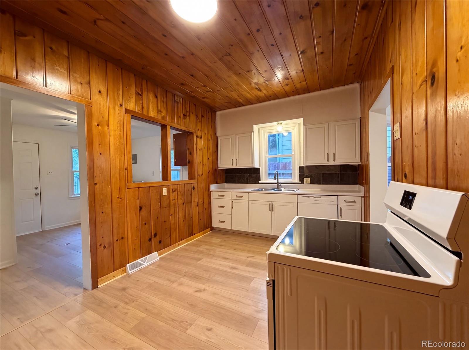 MLS Image #16 for 1618  7th avenue,greeley, Colorado