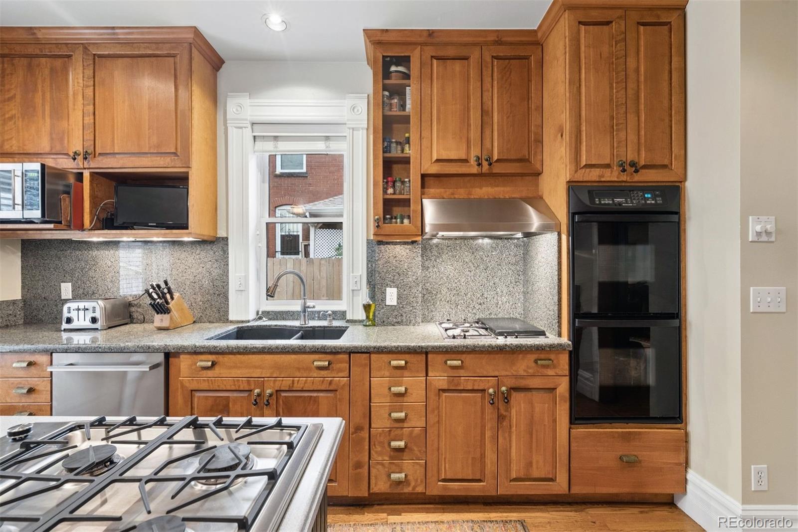 MLS Image #25 for 1360 n corona street,denver, Colorado
