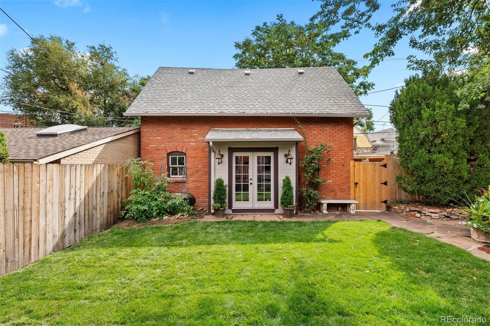 MLS Image #7 for 1360 n corona street,denver, Colorado