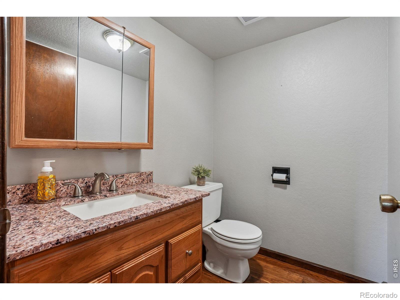 MLS Image #38 for 4901  beverly drive,berthoud, Colorado