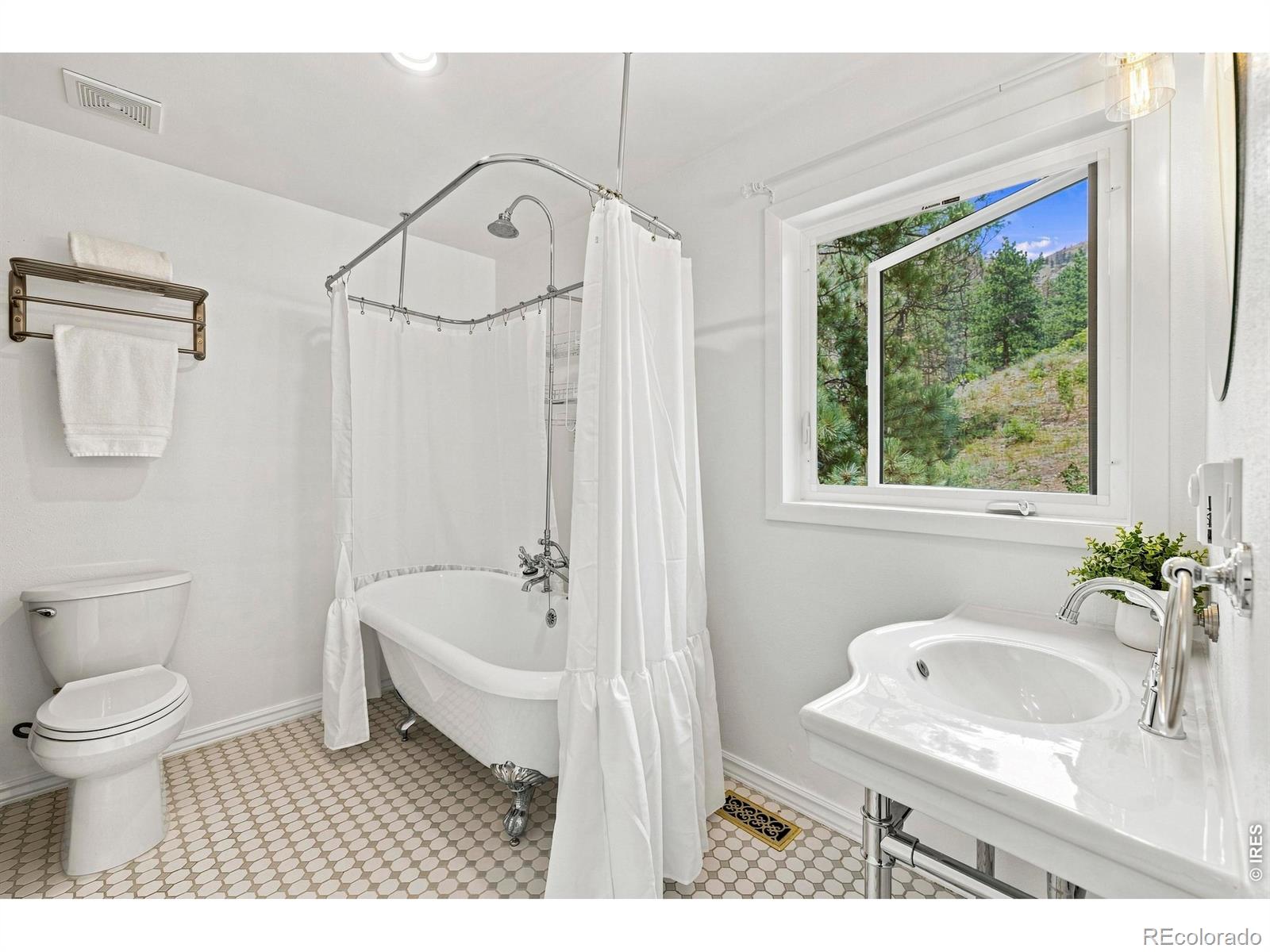 MLS Image #28 for 1031 w us highway 34 ,loveland, Colorado