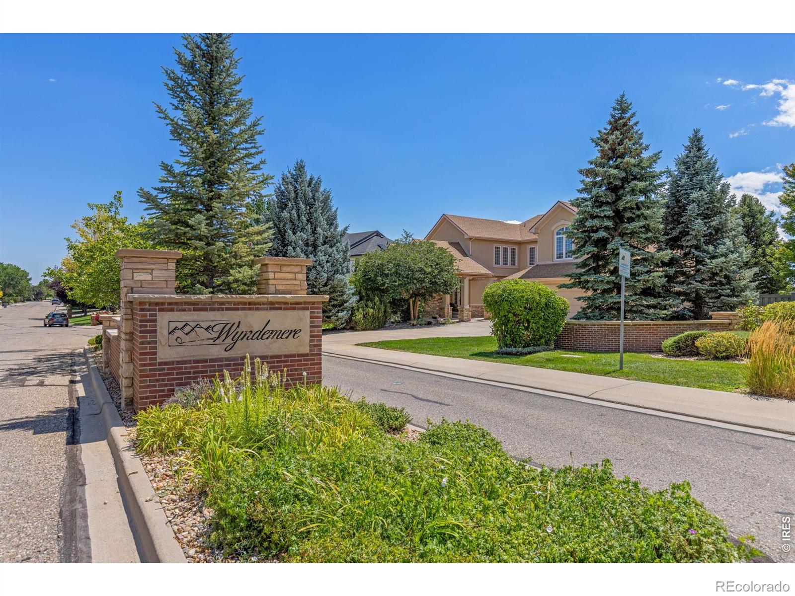 MLS Image #1 for 1001  wyndemere circle,longmont, Colorado