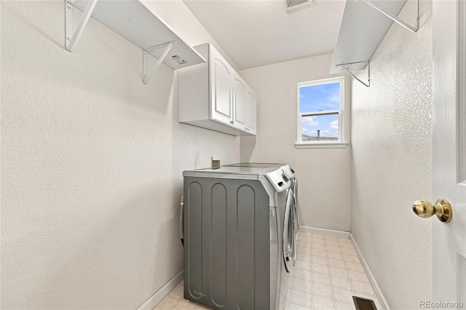 MLS Image #16 for 5910  dunraven way,golden, Colorado