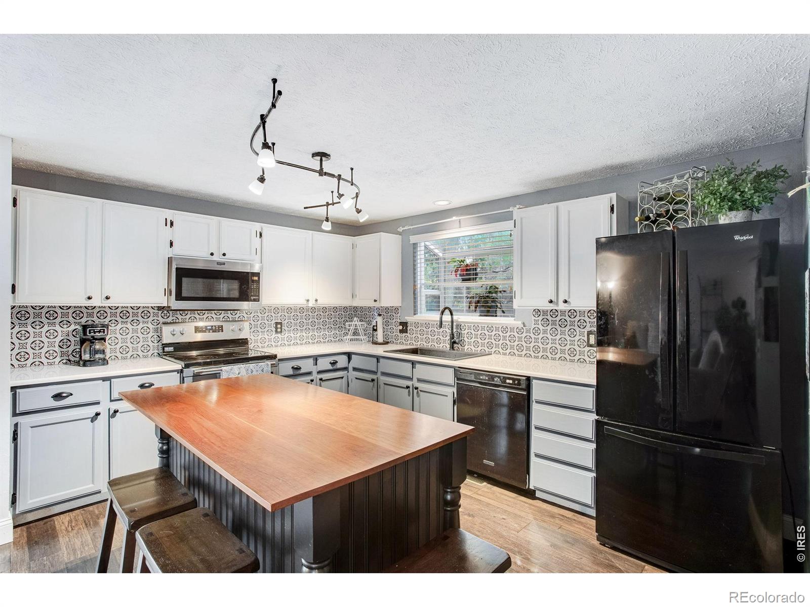 MLS Image #18 for 1924  bronson street,fort collins, Colorado