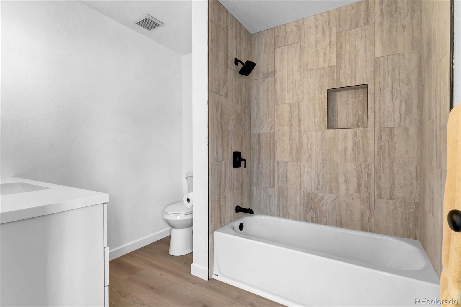 MLS Image #11 for 5996 s jellison street c,littleton, Colorado