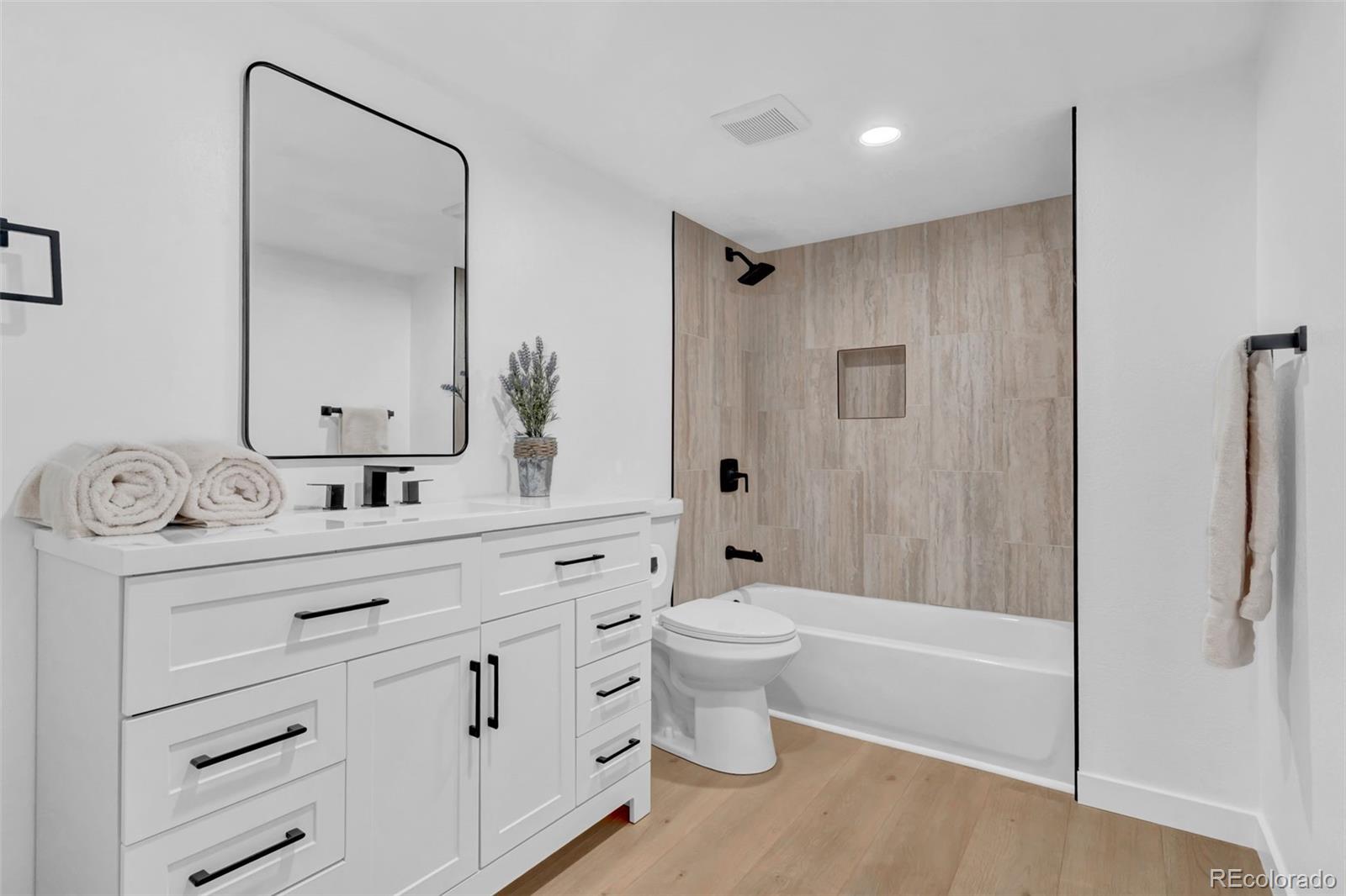 MLS Image #12 for 5996 s jellison street c,littleton, Colorado