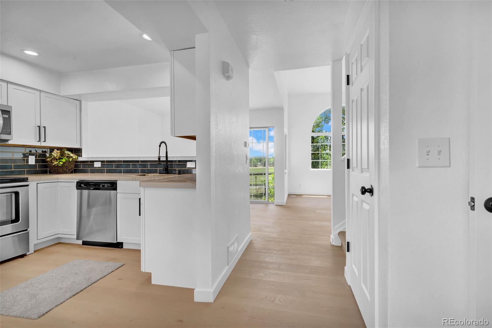 MLS Image #6 for 5996 s jellison street c,littleton, Colorado