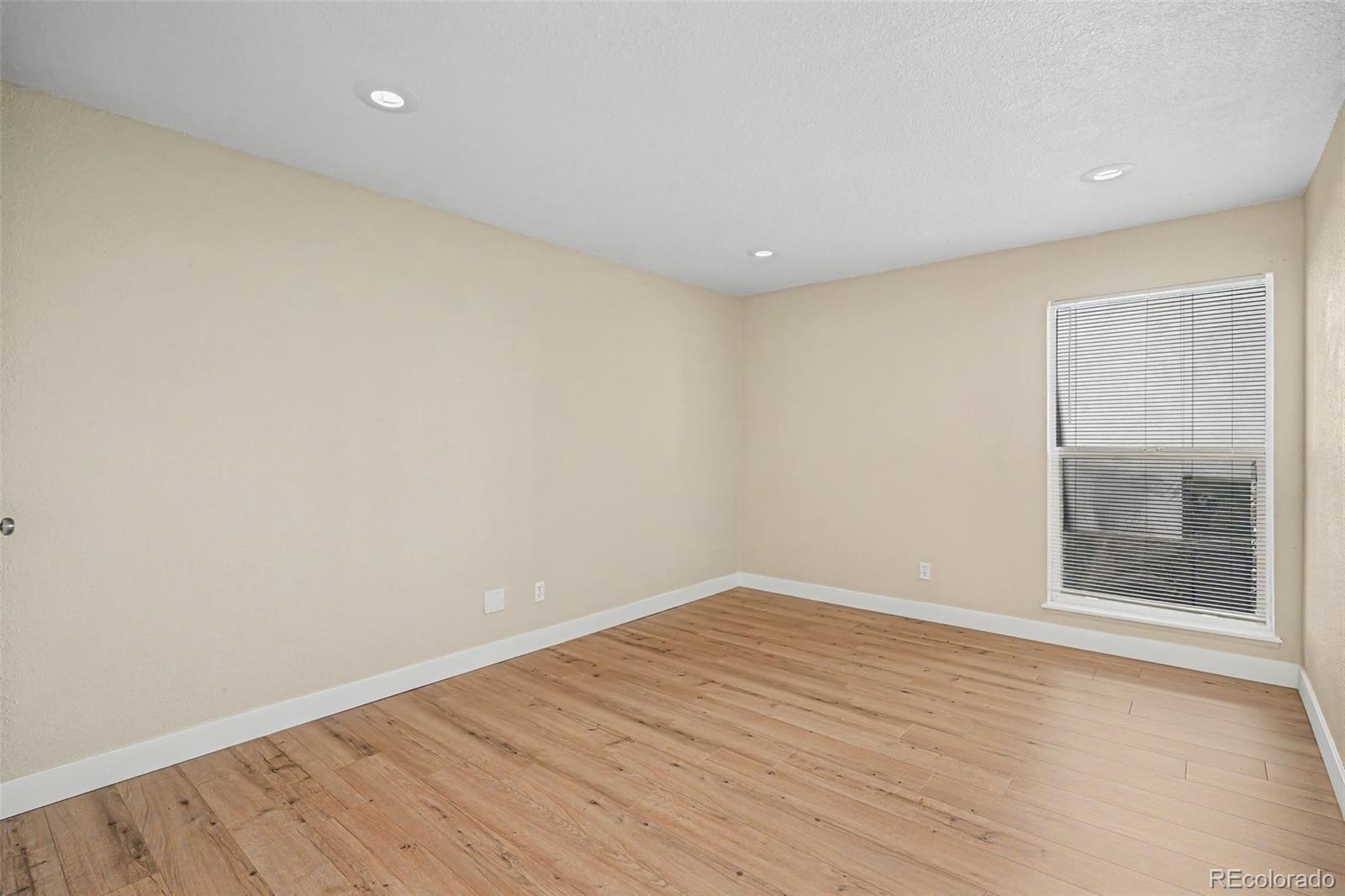 MLS Image #11 for 9867 e peakview avenue e06,englewood, Colorado