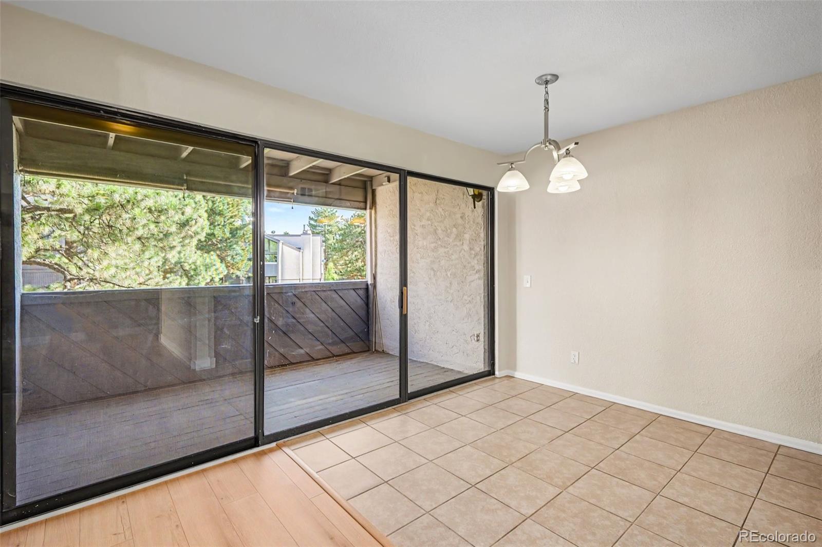 MLS Image #7 for 9867 e peakview avenue e06,englewood, Colorado