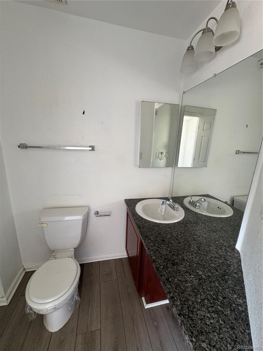 MLS Image #11 for 9782  cherry lane,denver, Colorado