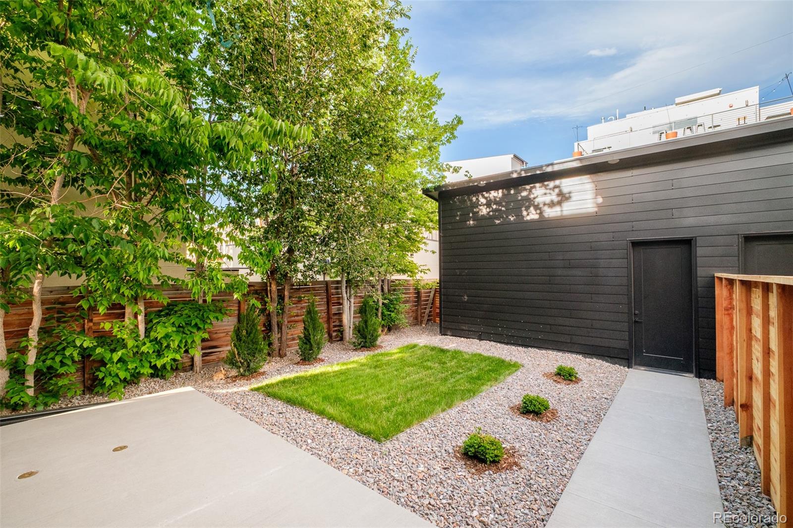 MLS Image #33 for 2417 s lafayette street,denver, Colorado