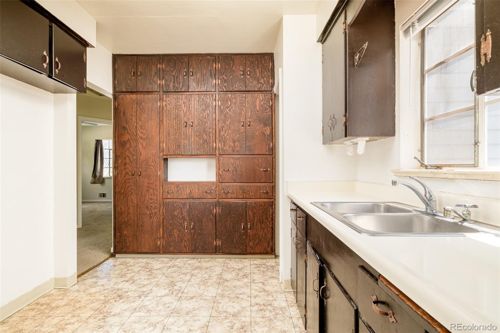 MLS Image #8 for 2500 s adams street,denver, Colorado