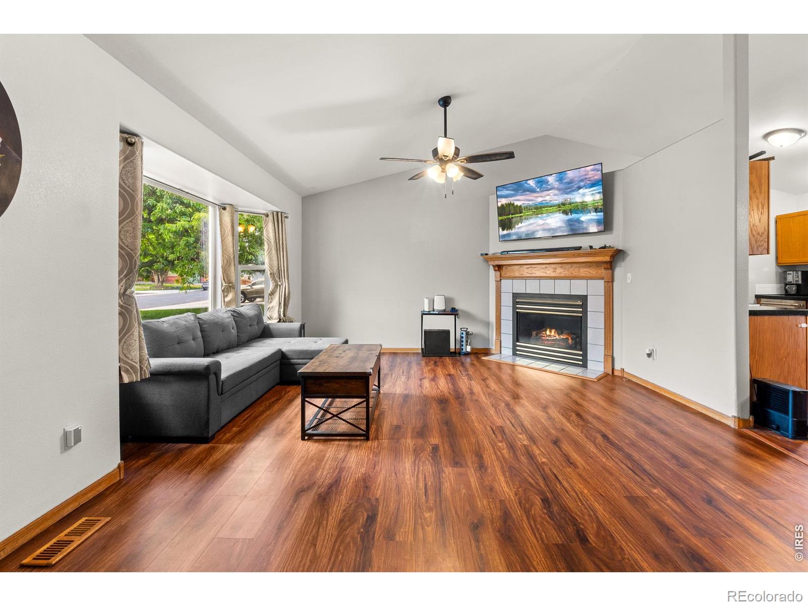 MLS Image #3 for 309  medinah avenue,johnstown, Colorado