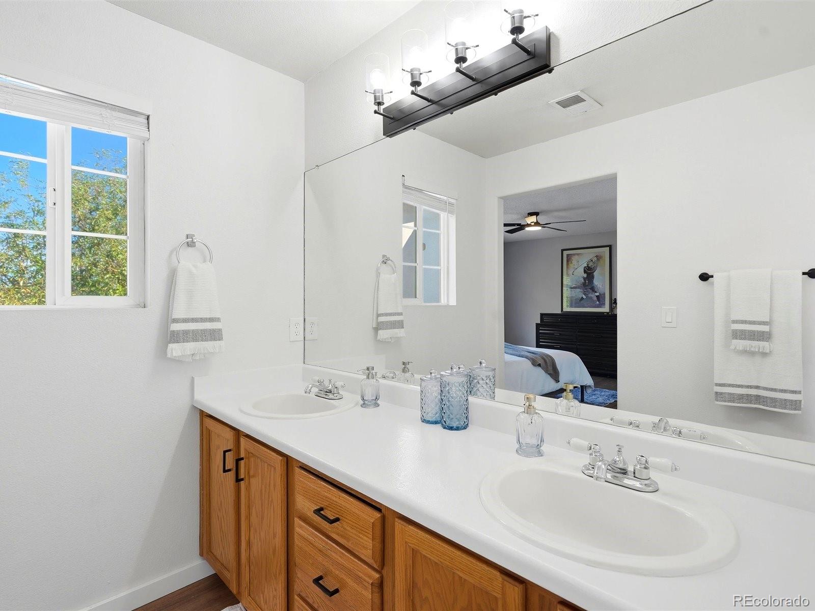 MLS Image #26 for 339  ivory circle,aurora, Colorado